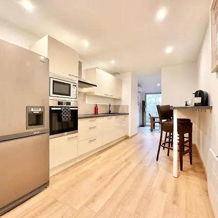 Entre Deux Rives - Vue Sur La - Spacieux Apartmán *