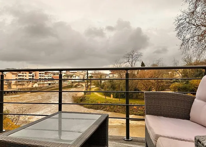 Apartment Entre Deux Rives - Vue Sur La - Spacieux Mont-de-Marsan