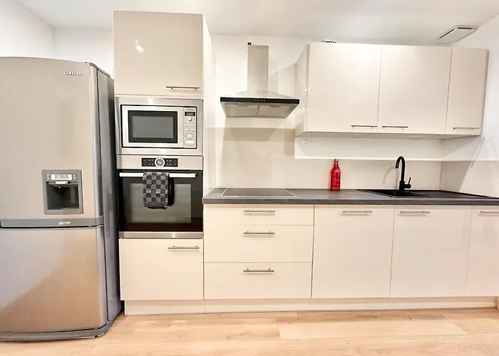 Entre Deux Rives - Vue Sur La - Spacieux Apartment