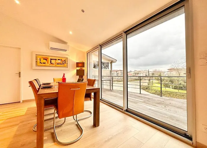 Apartment Entre Deux Rives - Vue Sur La - Spacieux